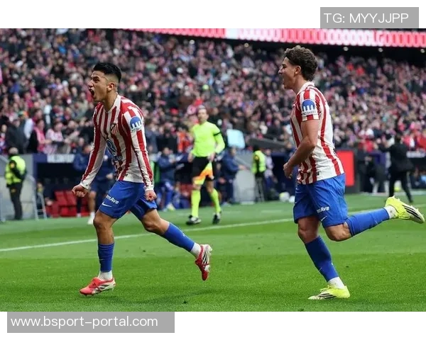 英超赛场惊现冷门巴萨狂胜阿森纳五球集锦引发全场沸腾