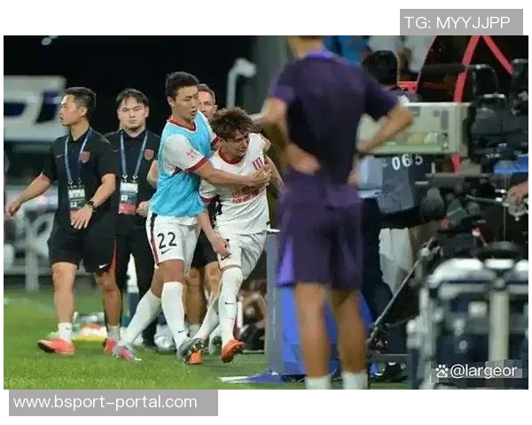 中超赛场惊现冷门莱比锡小胜里昂引发全场热议与十大精彩进球回顾 中超赛场惊现冷门莱比锡小胜里昂引发全场热议与十大精彩进球回顾