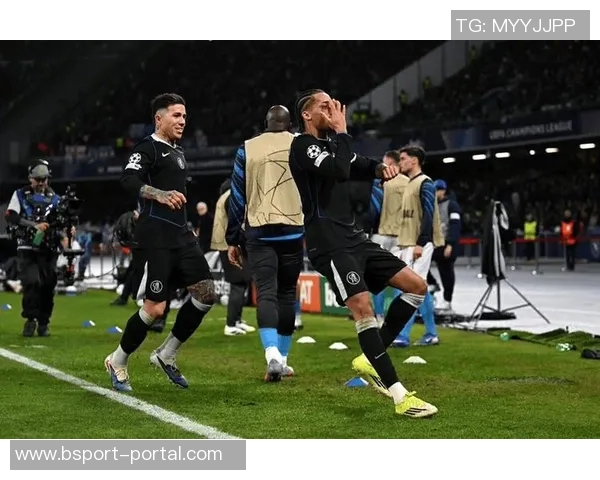 德甲精彩对决那不勒斯狂胜切尔西五球引发全场热议