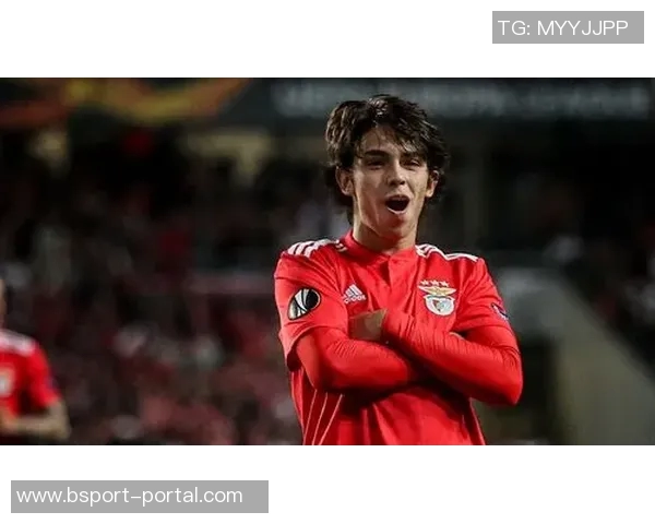 本菲卡大胜巴萨引发红牌争议转会传闻再度升温